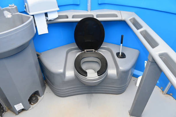 Best Porta potty rental near me  in Earlvle, IL